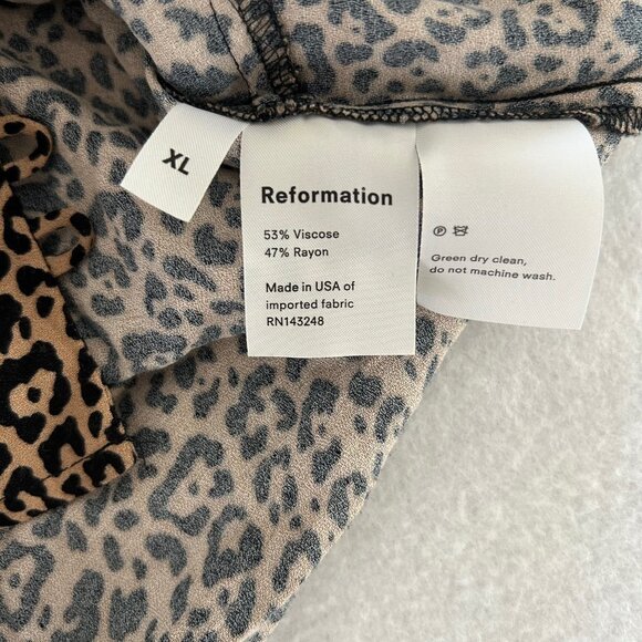 Reformation Nell Top SZXL Cheetah Print Deep V-neck Long Sleeves Button Down - Picture 6 of 8